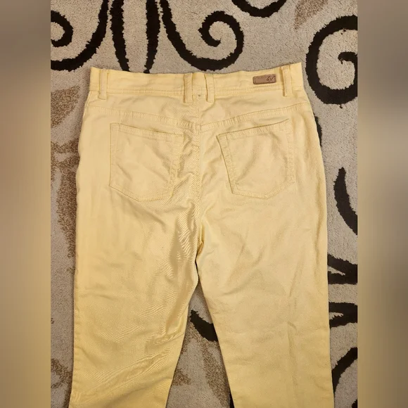 Gloria Vanderbelt Yellow Straight-Leg Jeans - Picture 6 of 8